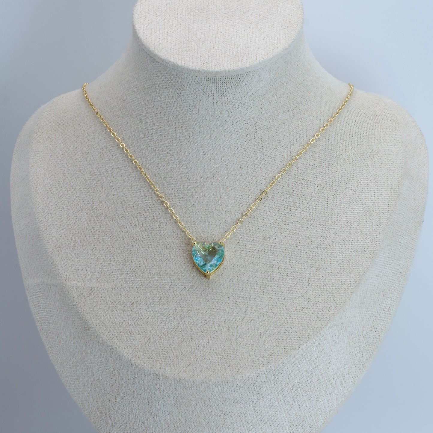 Cadena con Corazón de Zirconias