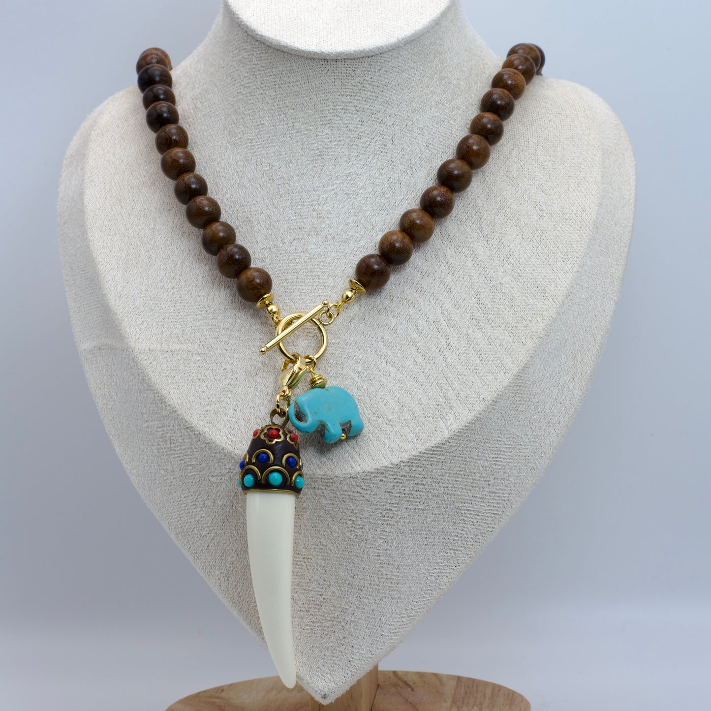 Collar Apamate