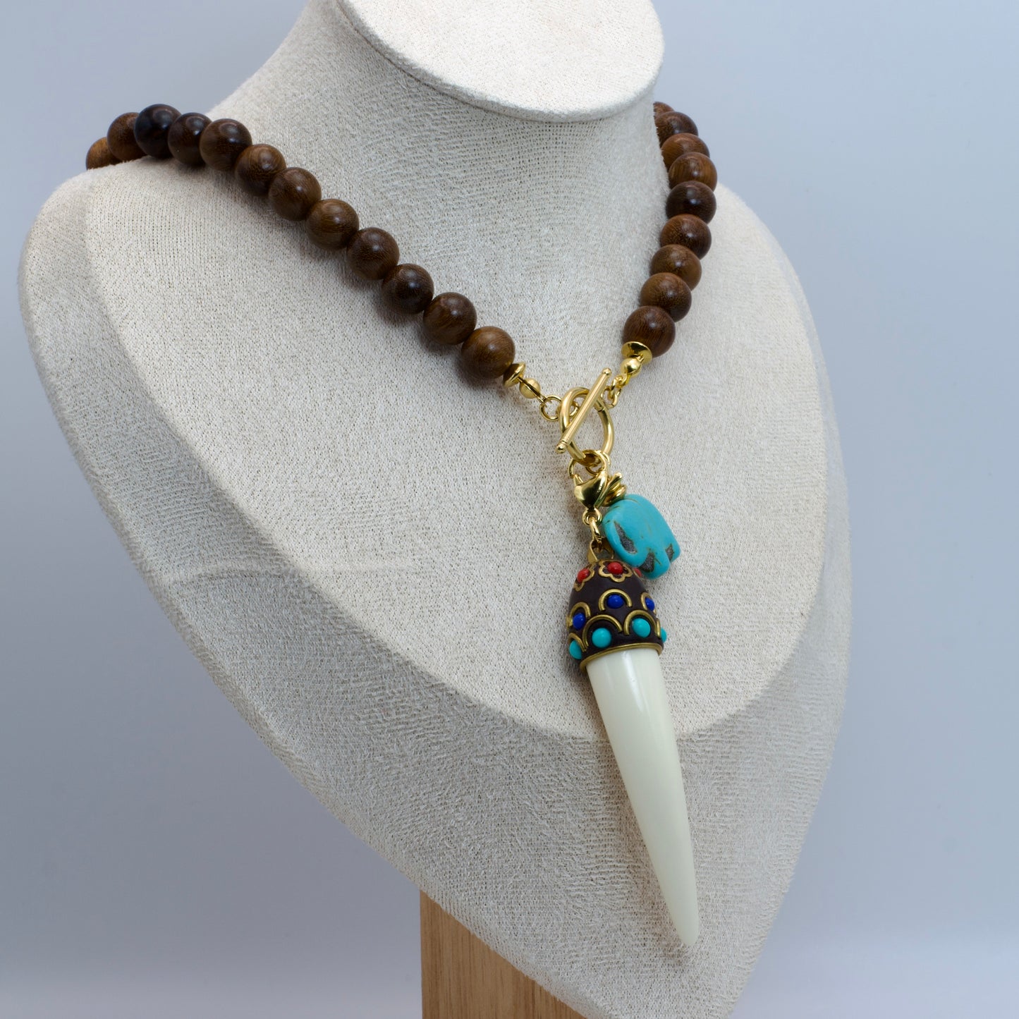 Collar Apamate