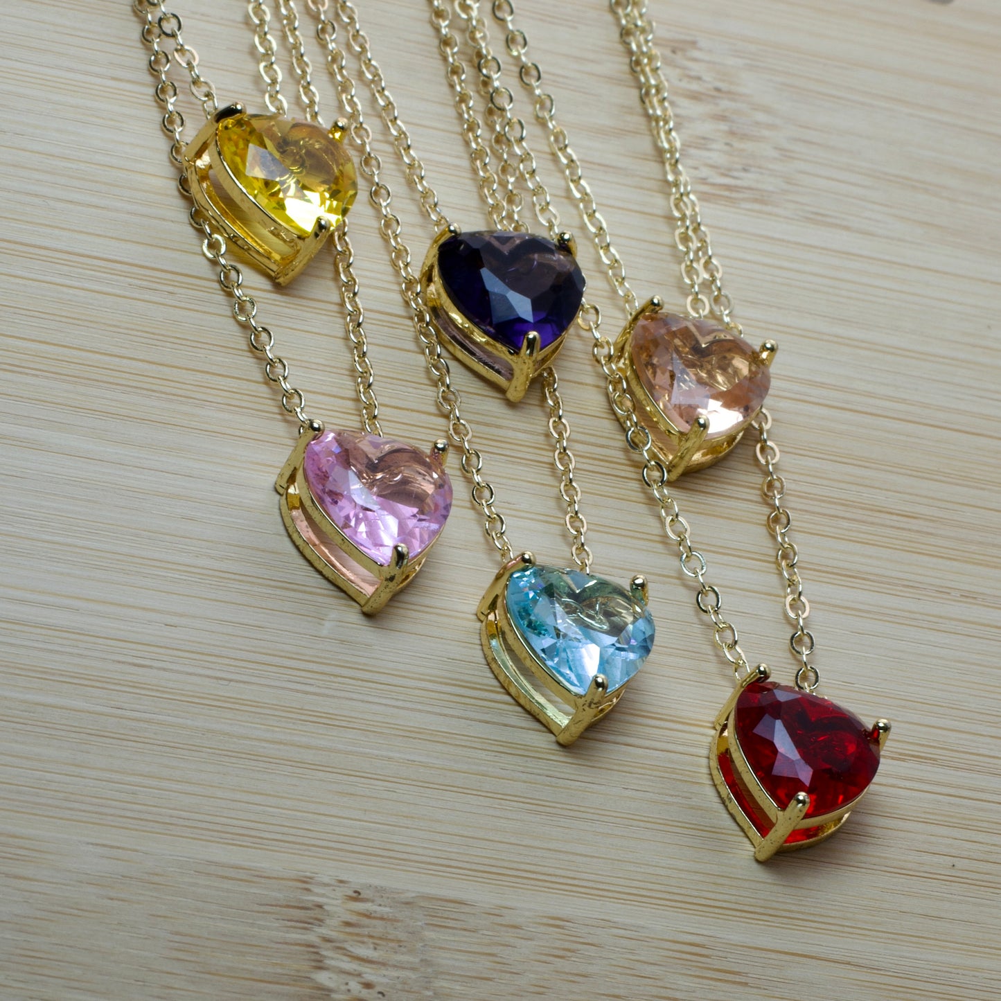 Cadena con Corazón de Zirconias