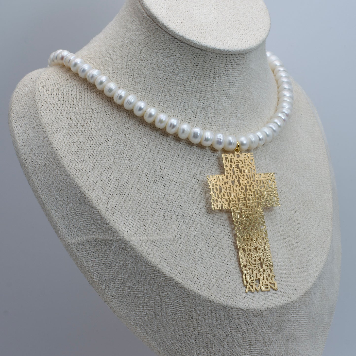Short Pearl Necklace and Maxi Our Father Cross