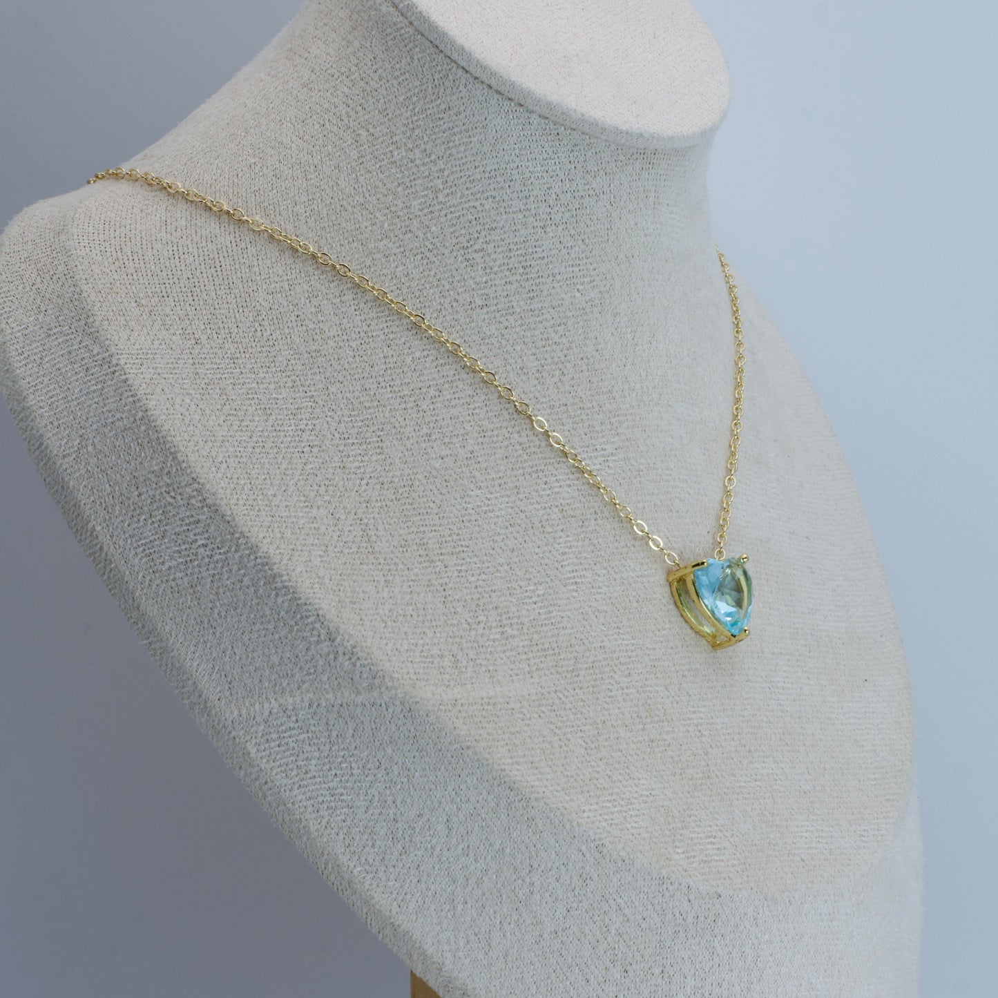 Cadena con Corazón de Zirconias