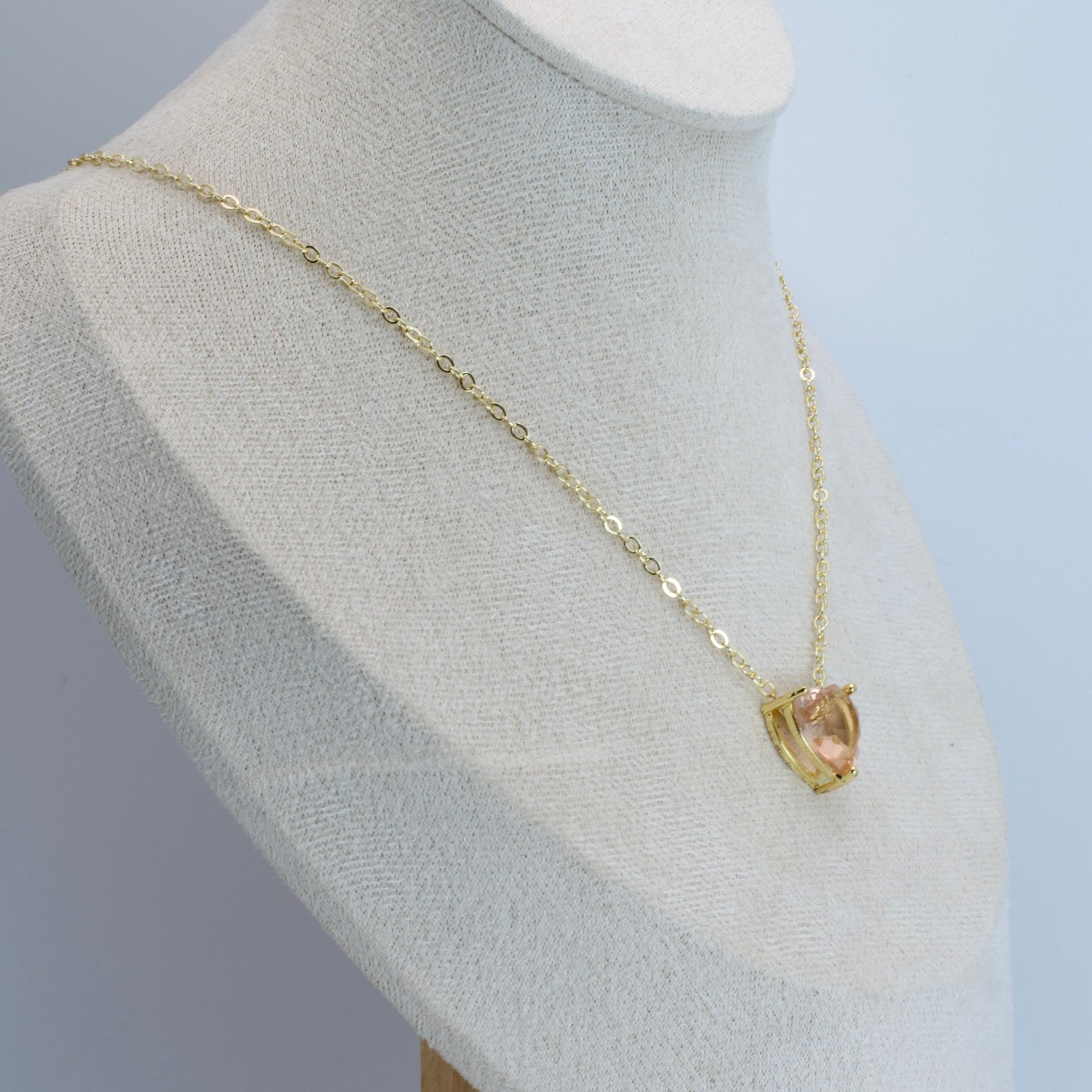 Cadena con Corazón de Zirconias