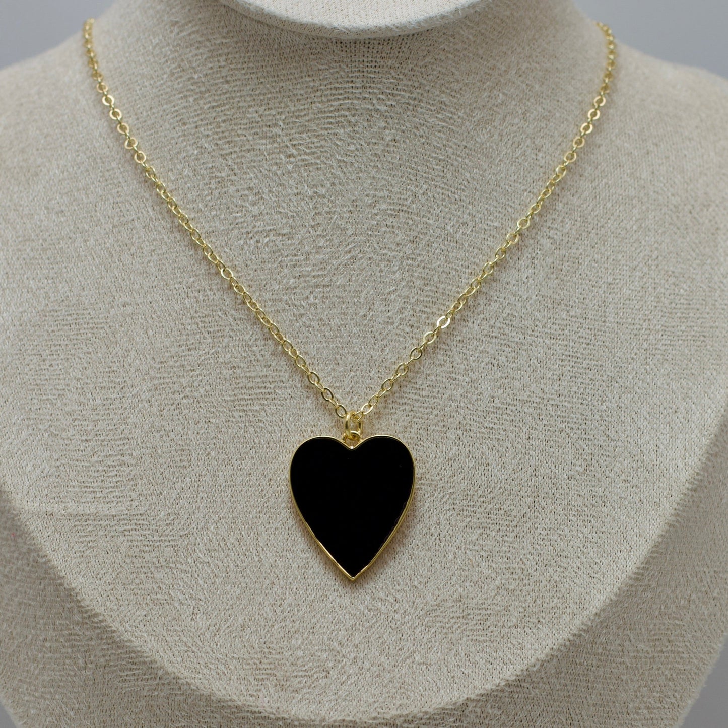 Cadena con Corazón Negro