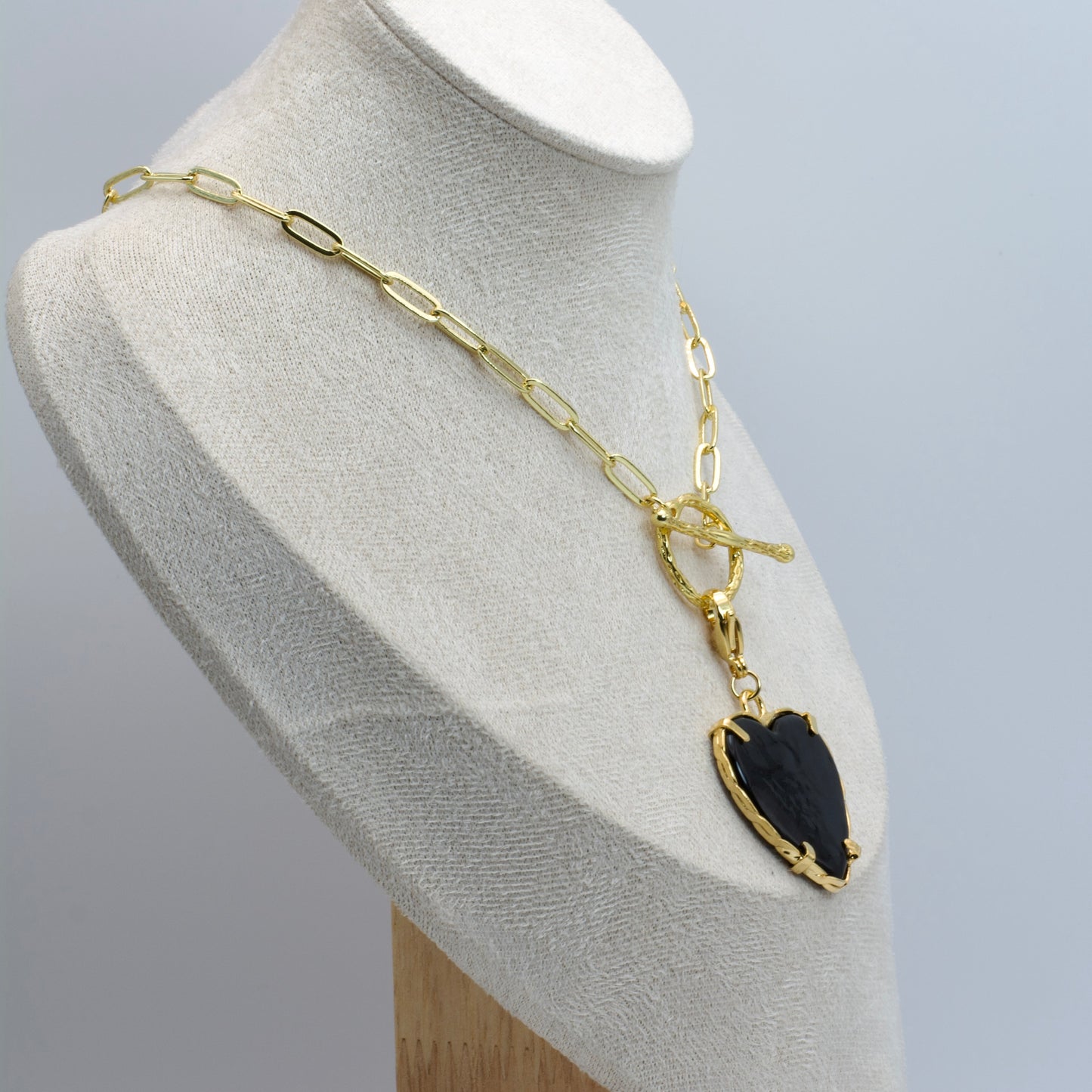 Cadena Mariela