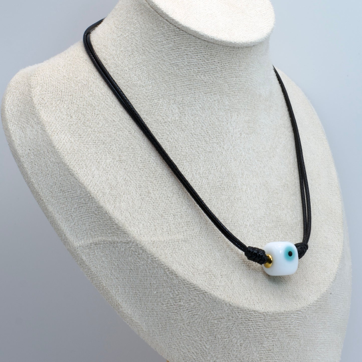 Collar Amuleto