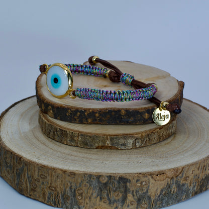 Pulsera de Ojo Turco  con Tejido en Macramé Metalizado